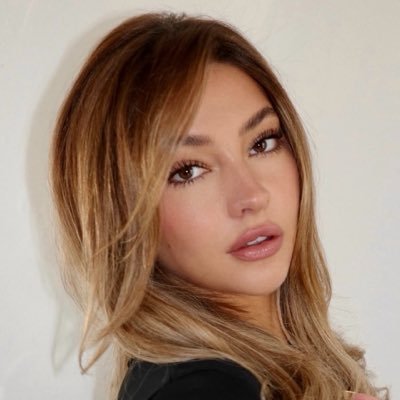 madelync1ine's profile picture