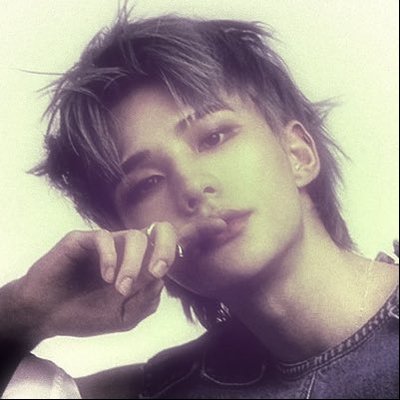 sab VIU SKZ 3X 🌠 | THIS & THAT's profile picture