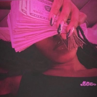 SugarMxmii's profile picture