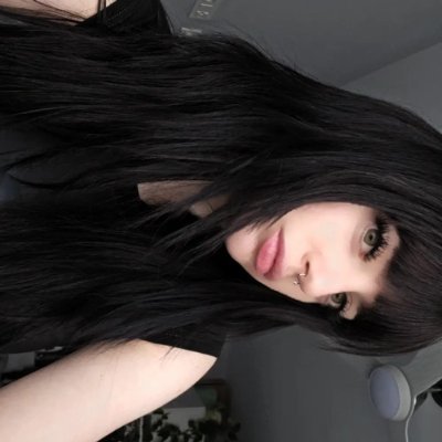 ᴛʀɪѕʜ ౨ৎ's profile picture
