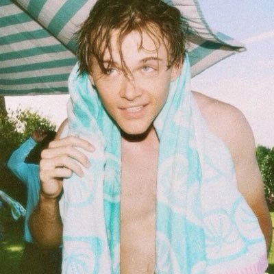dazedconrad's profile picture