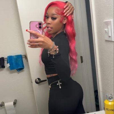😼's profile picture