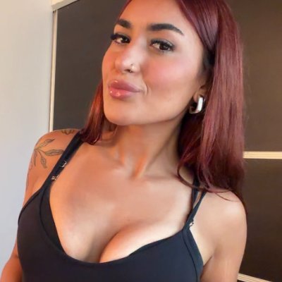 Ella's profile picture