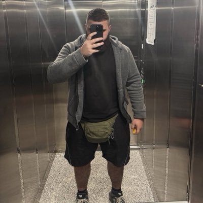 𝐊𝐑𝐎𝐂𝐊𝐘's profile picture