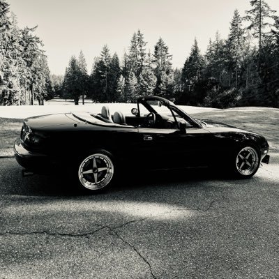 miatatweets's profile picture