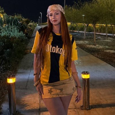ecemozz34's profile picture