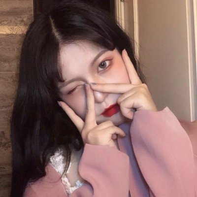 karenalmazan26's profile picture