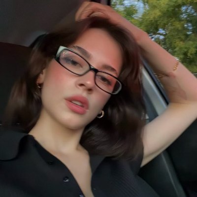 theaishaslly's profile picture