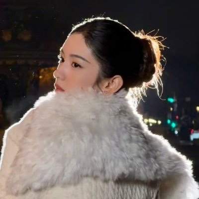 4zhouye's profile picture
