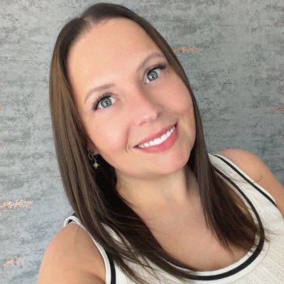 🔴⚪️ Becky ⚪️🔴's profile picture