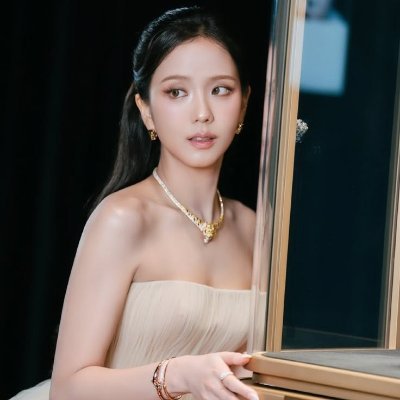 jisoovibee's profile picture