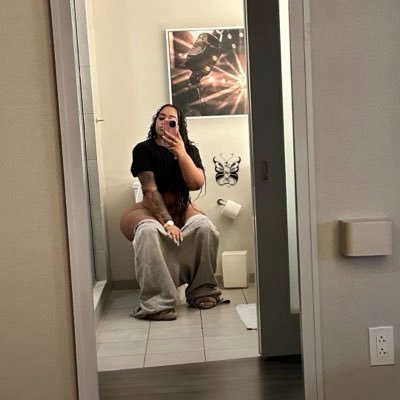 NIQUE's profile picture