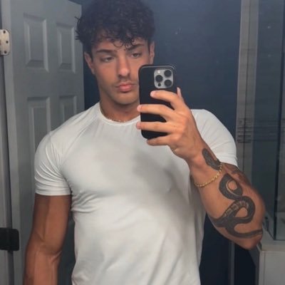 Stud's profile picture
