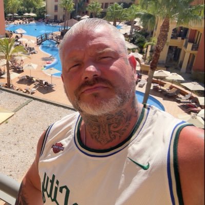 NE5westend's profile picture