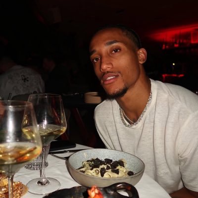 Hadiaest's profile picture