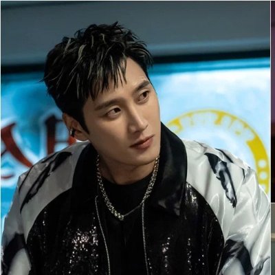 gie | Jin Isoo 🤞's profile picture