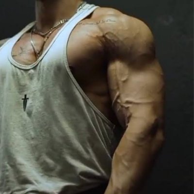 alshaqooli_h's profile picture