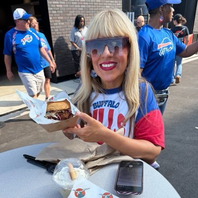 carlifarley's profile picture