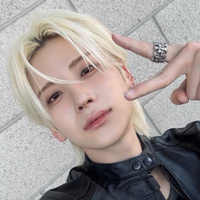 O2O7_moon's profile picture