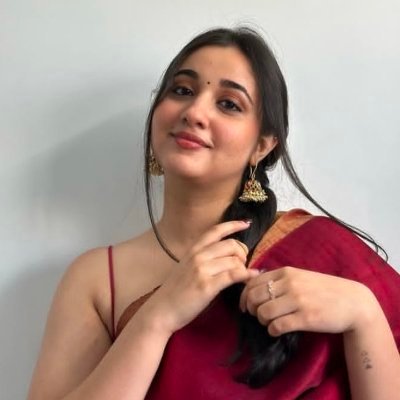 selvi's profile picture