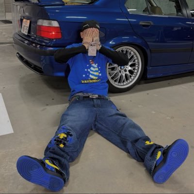 T S S T's profile picture
