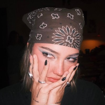 MonaEspos's profile picture