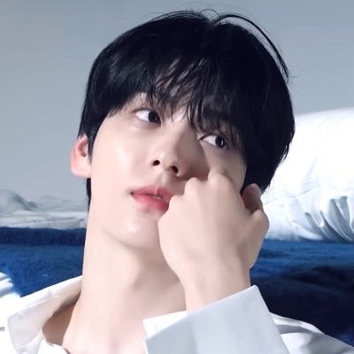 giantrabbitsb's profile picture