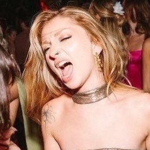 zeyisthatgirl's profile picture