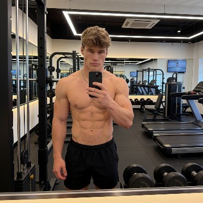 Gamer Rainy's profile picture