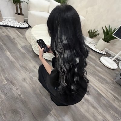 meowzielia's profile picture