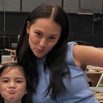 elenaslois's profile picture