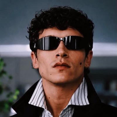 sara🏎️🏒's profile picture
