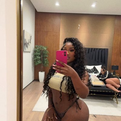 ericabankheads's profile picture