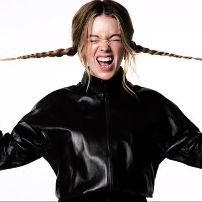 nina's profile picture