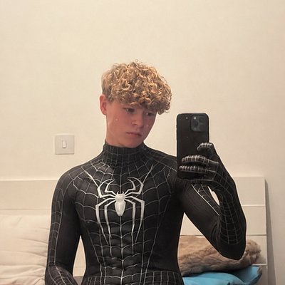 Luis Wave's profile picture