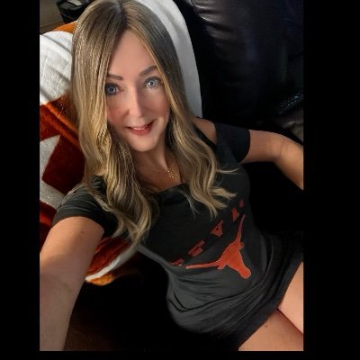 Mari's profile picture