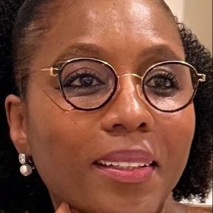 Ayanda Dlodlo's profile picture