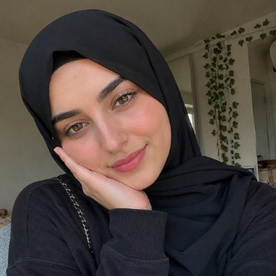 Lara1_11's profile picture