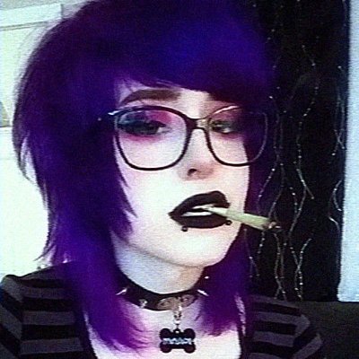 devilpuppi's profile picture