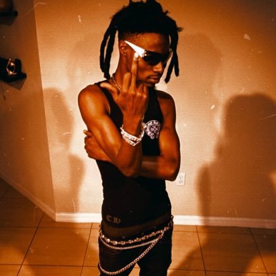 FansLuvBenji's profile picture