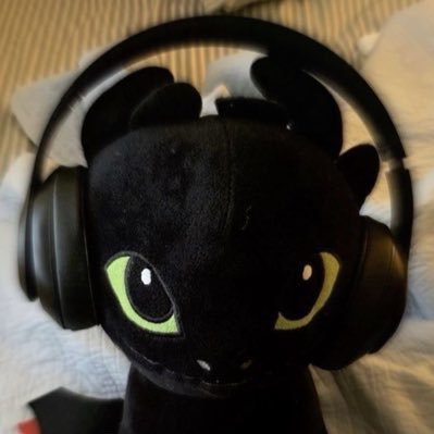 rave*'s profile picture