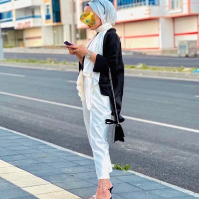 Türbanlı Kürt Sahibe 🏧's profile picture