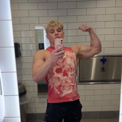 MASTER GUNNAR 😈's profile picture