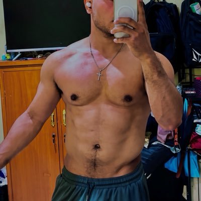 f's profile picture