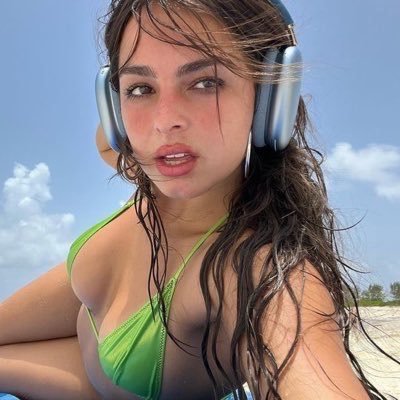 𝓢's profile picture