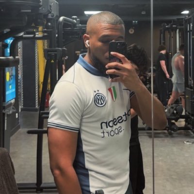 ۞ issam's profile picture