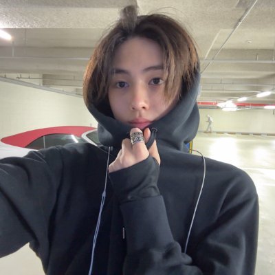 ayA🧍🏻♀️'s profile picture