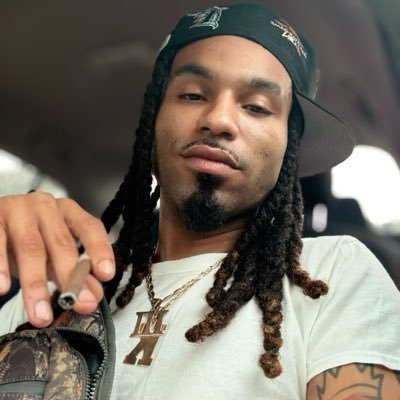 ➰𝙏 𝖍 𝖗 𝖊 𝖊 ♟️'s profile picture