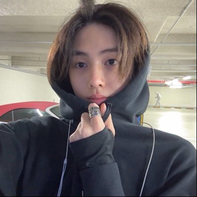 b̼i̼l̼ ˊˎ-'s profile picture