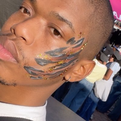 A POP OUT NOW!!!!'s profile picture